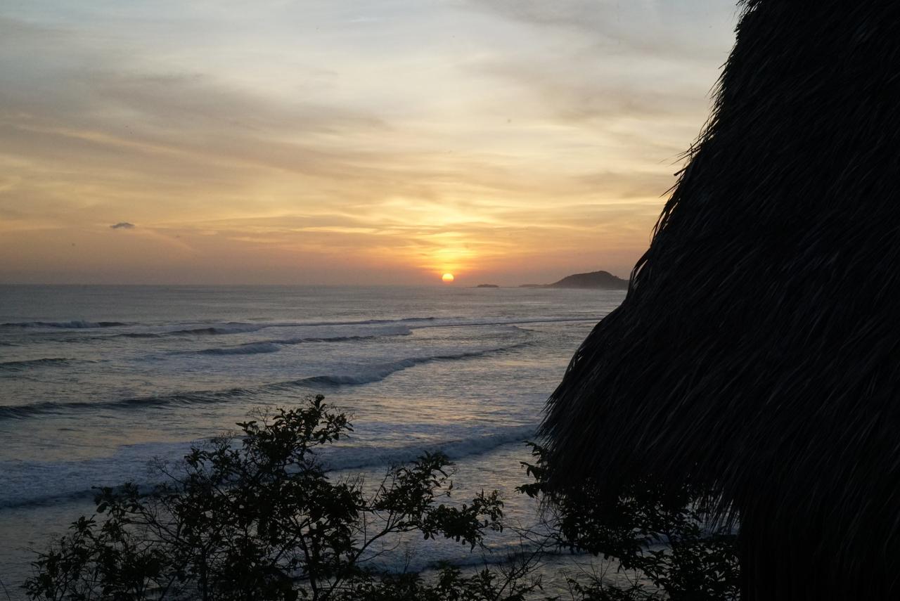 Magnific Rock - Surf Resort & Yoga Retreat Nicaragua Popoyo Exteriör bild